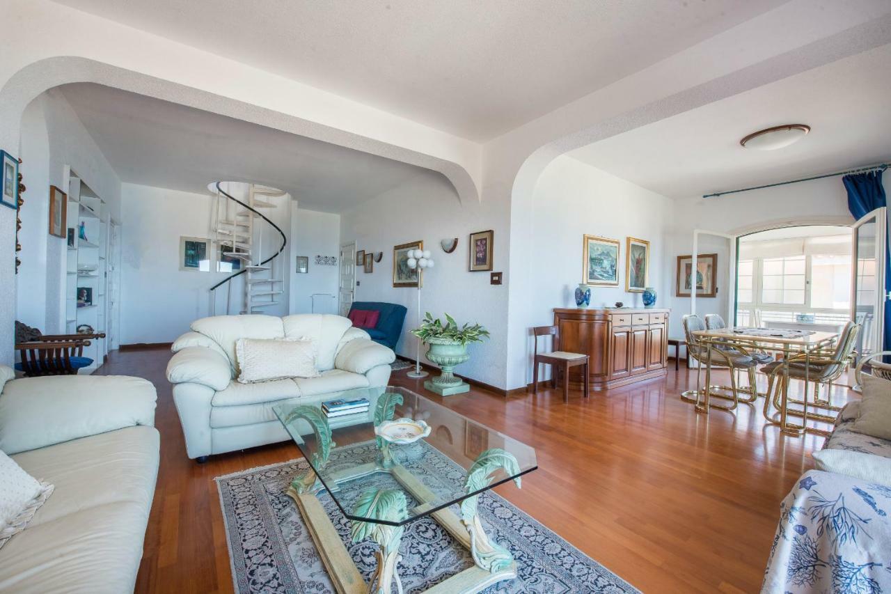 Casa Con Terrazza Sul Mare All'Addaura 巴勒莫 外观 照片