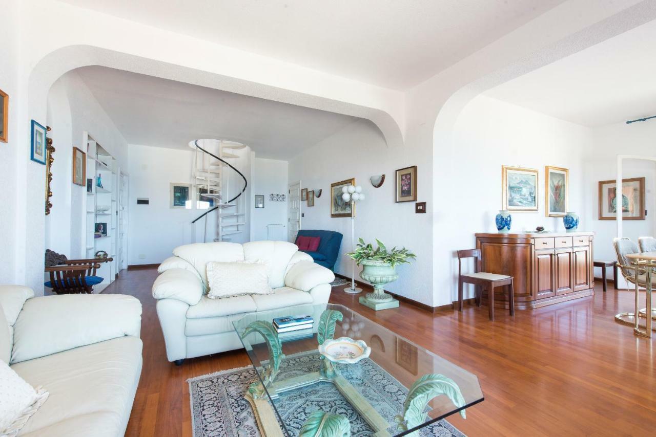 Casa Con Terrazza Sul Mare All'Addaura 巴勒莫 外观 照片